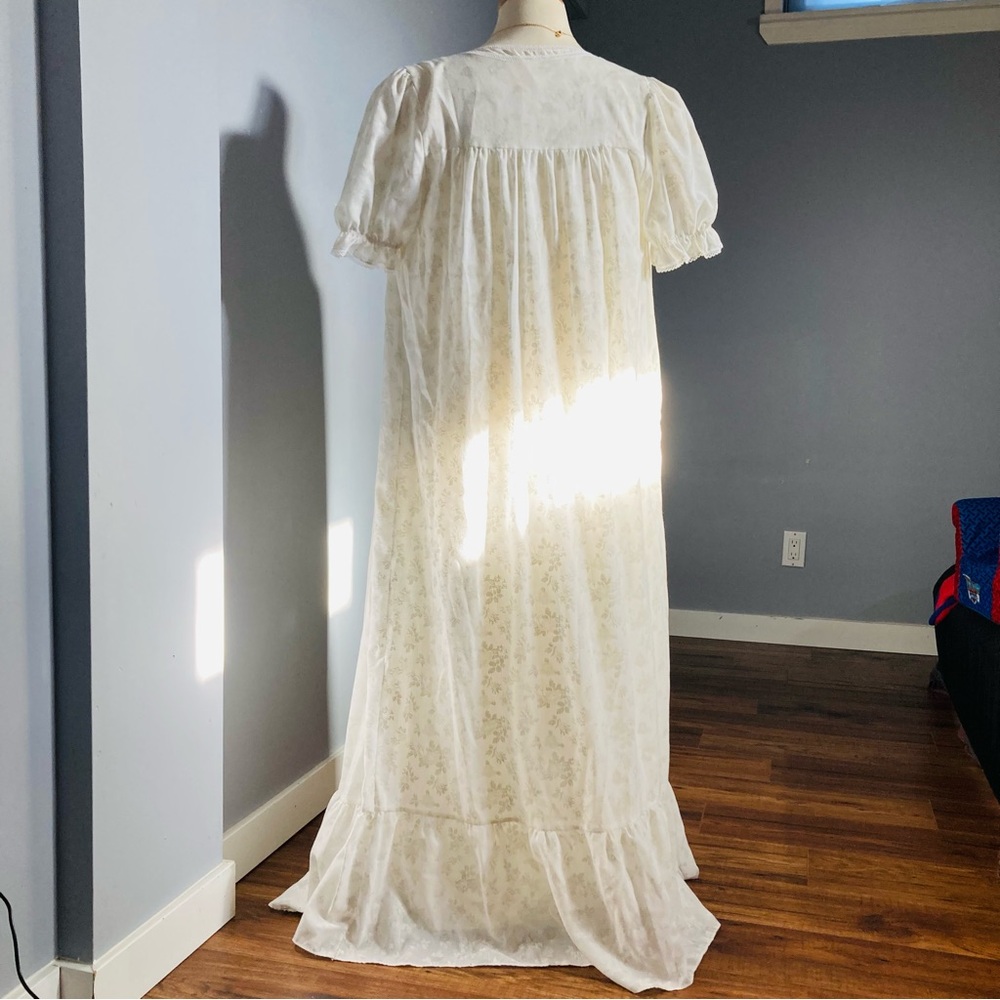 Vtg Cottagecore Floral night gown and robe set - Picture 4 of 12